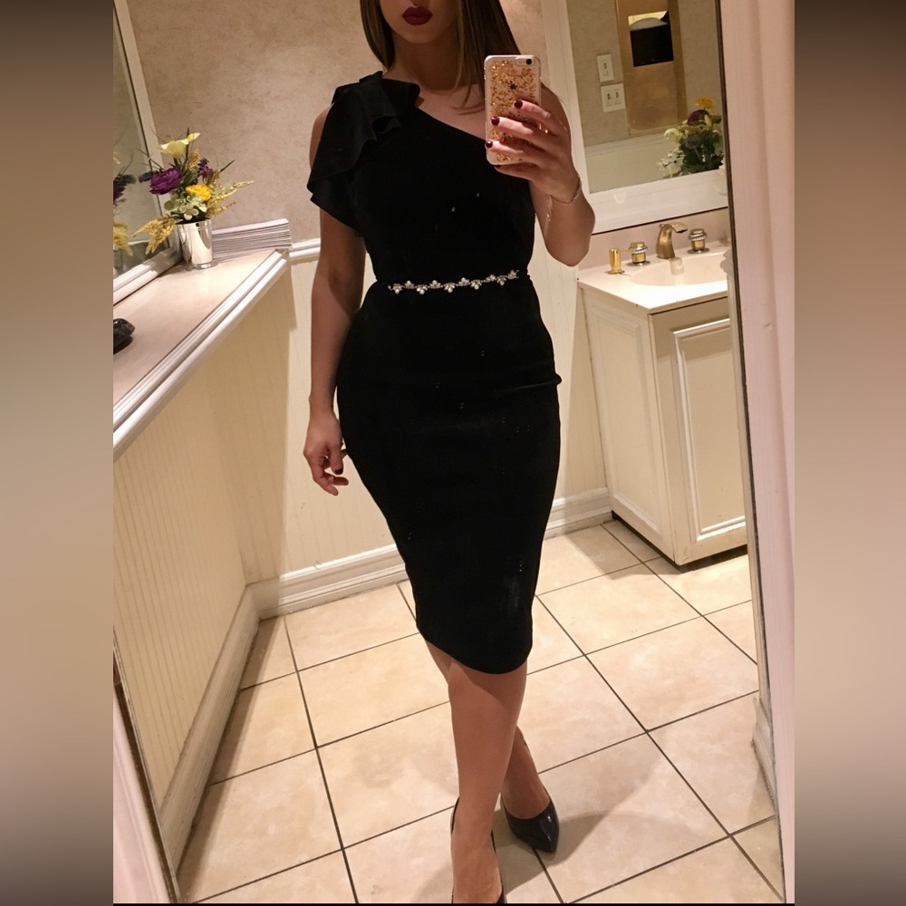 Black velvet One Shoulder Dress